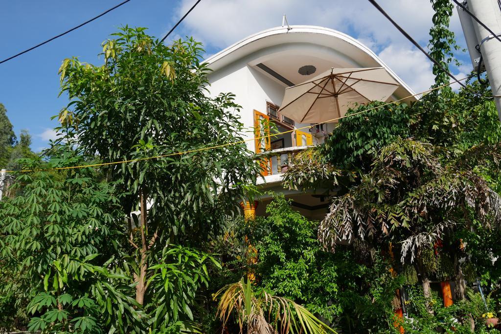 Ngo Khanh Homestay Tân Hiệ Exteriér fotografie
