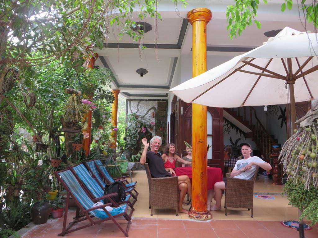 Ngo Khanh Homestay Tân Hiệ Exteriér fotografie
