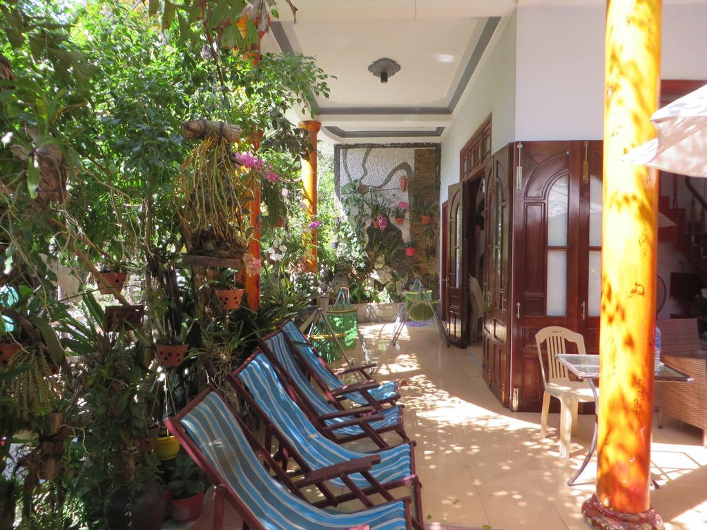 Ngo Khanh Homestay Tân Hiệ Exteriér fotografie