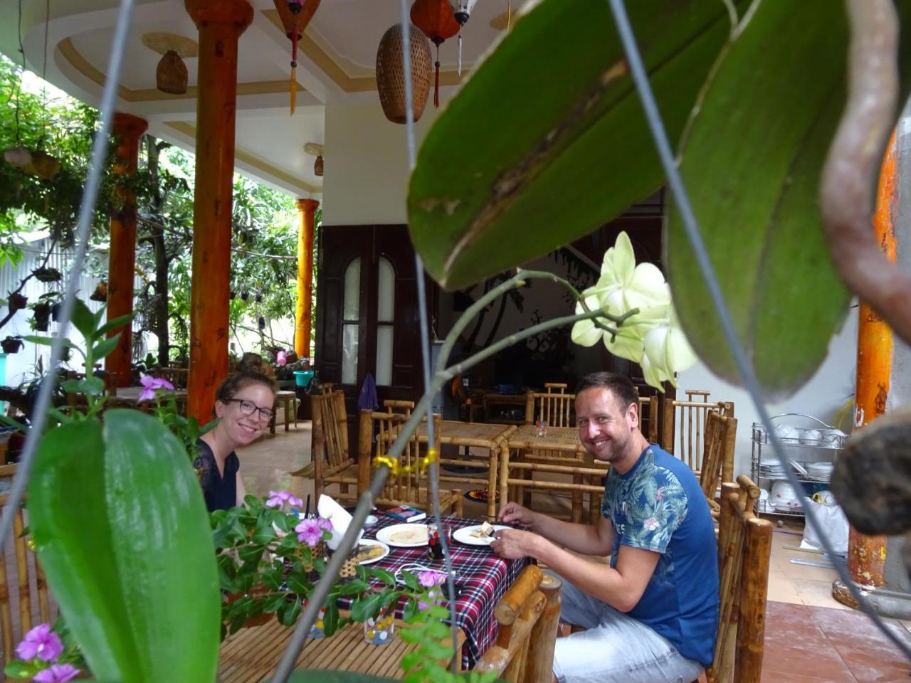 Ngo Khanh Homestay Tân Hiệ Exteriér fotografie